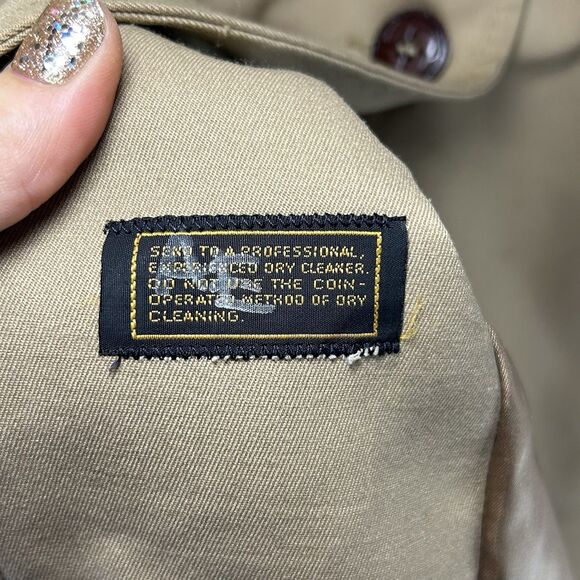 Vintage Eddie Bauer Goose Down Trench Coat Fur Collar Belted Button Up Men L USA - Picture 6 of 16